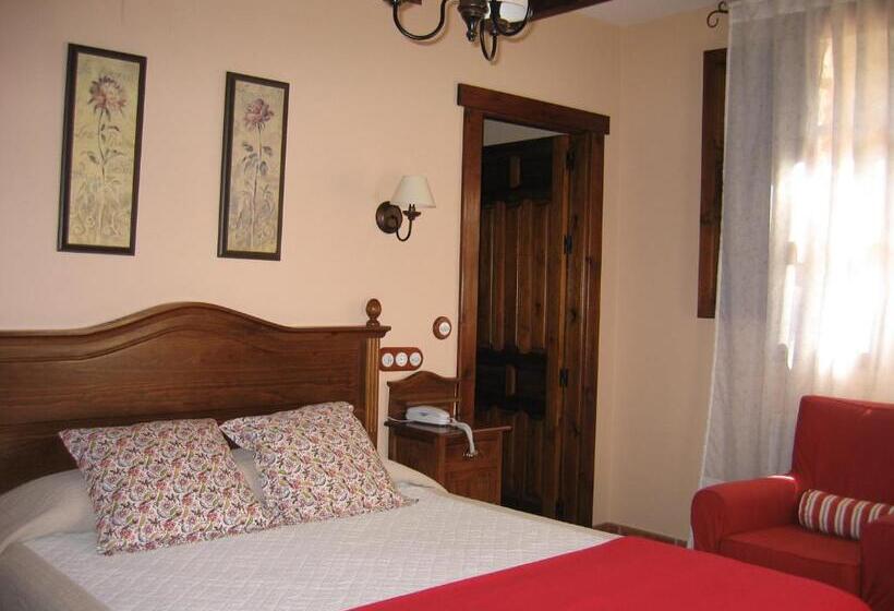 בית מלון כפרי De Montaña Cueva Ahumada