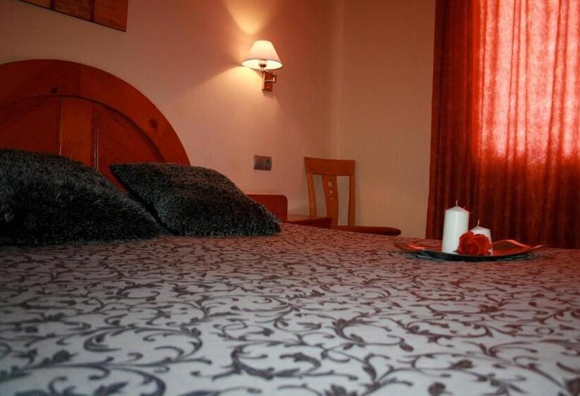 ホテル El Pinche De Oro