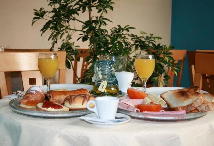 ホテル El Pinche De Oro