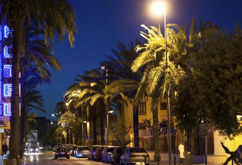 ホテル El Pinche De Oro