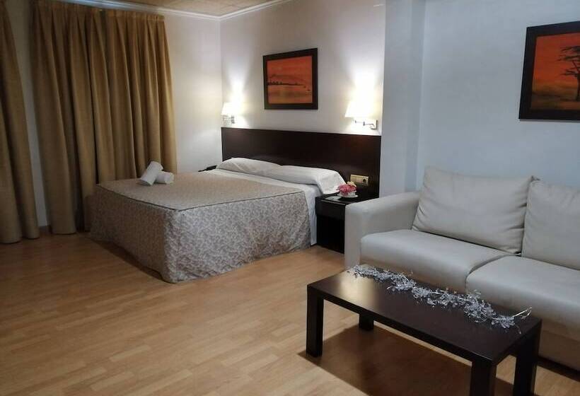 فندق Hospedería Rural Constitucion