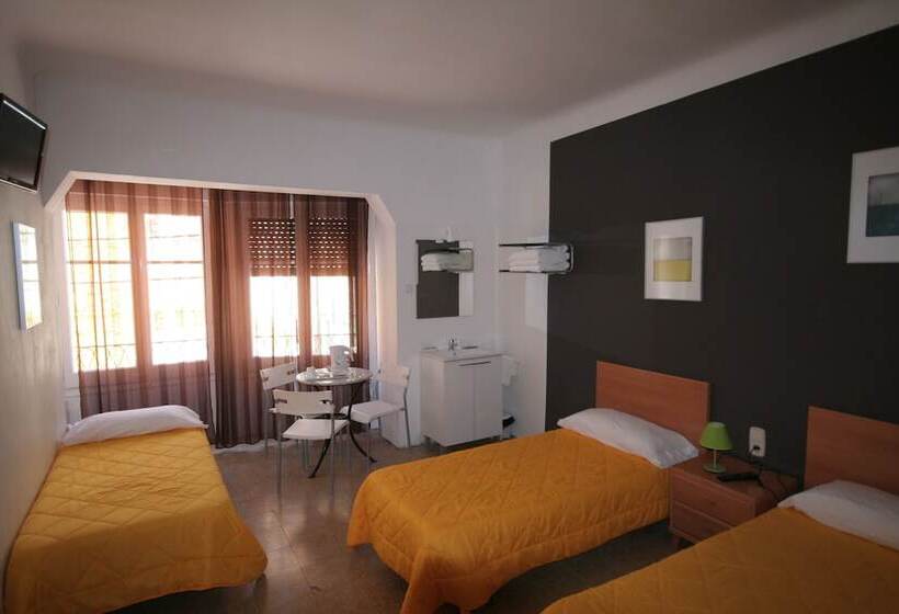 בית מלון כפרי Hostal Juventus