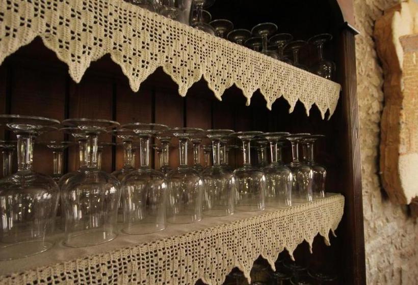 ホテル Hostal Mesón Del Rey