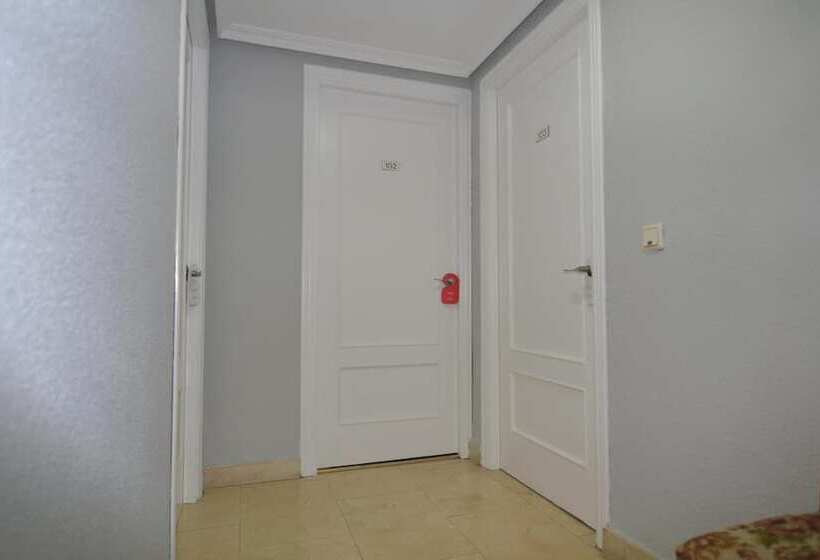 Отель Hostería El Bodegón De Gredos