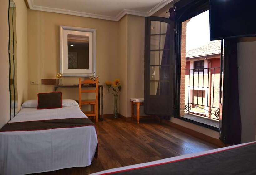 Отель Hostería El Bodegón De Gredos