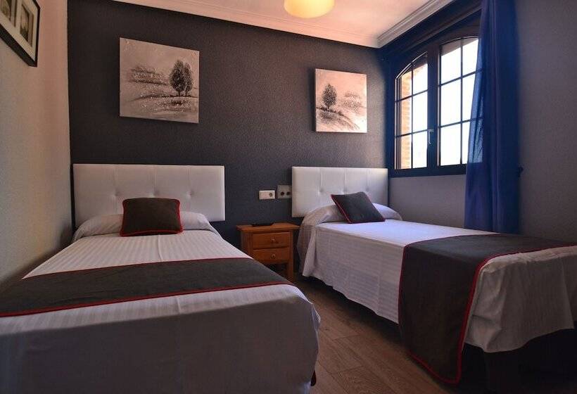 Отель Hostería El Bodegón De Gredos