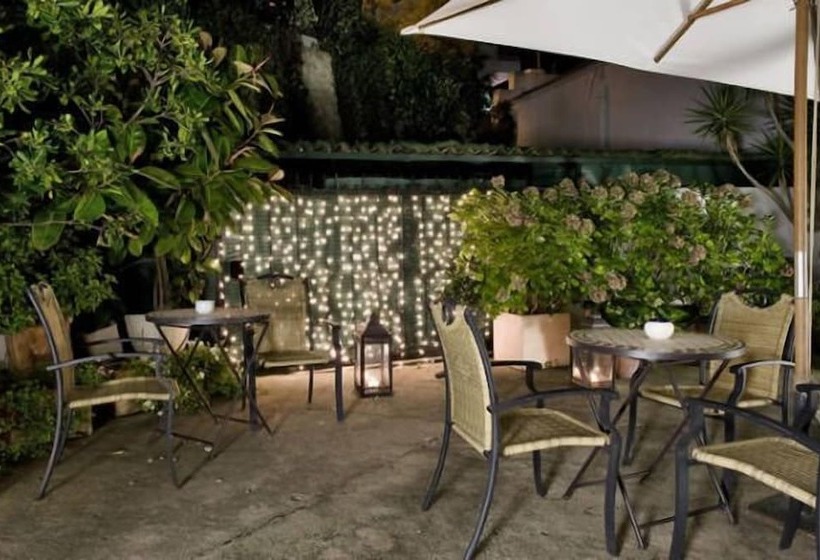 Отель La Goleta