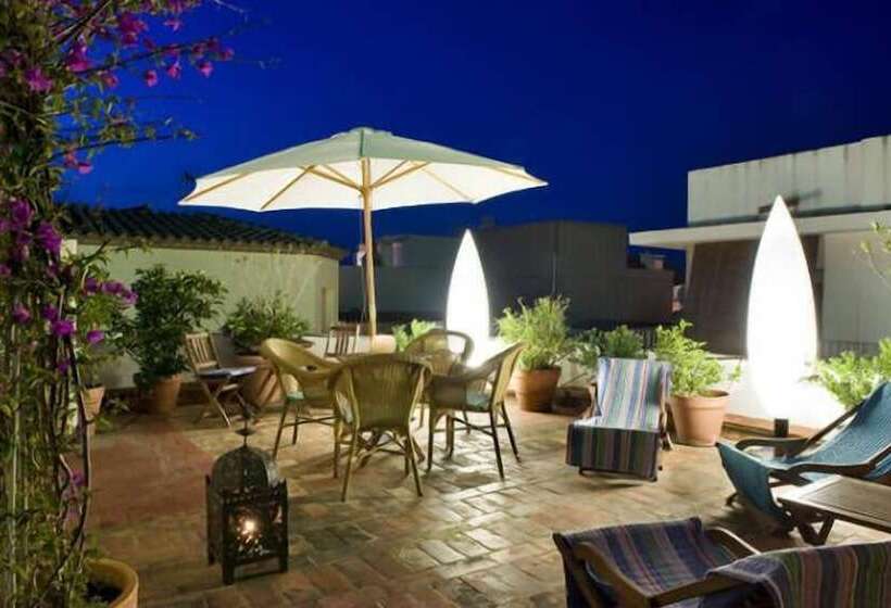 Отель La Goleta