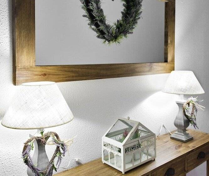 Отель La Goleta