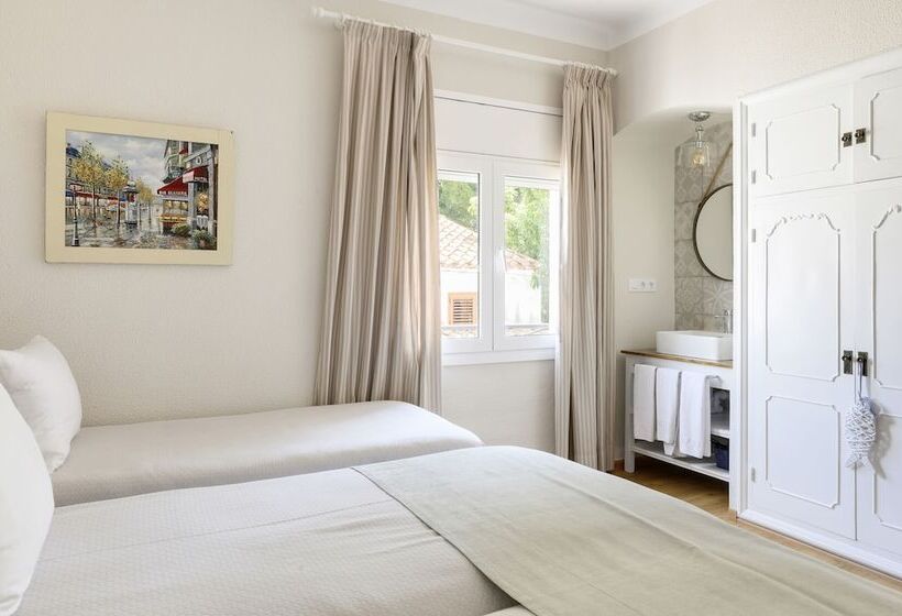 Отель La Goleta