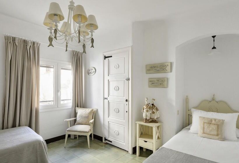 Отель La Goleta