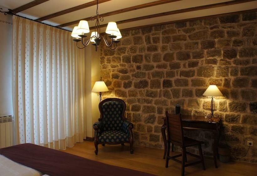 호텔 La Hostería De Castroviejo