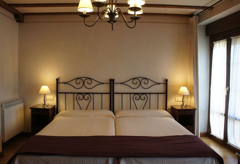 בית מלון כפרי La Hostería De Castroviejo