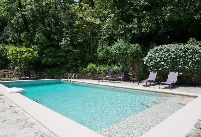 هتل La Sala De Camós