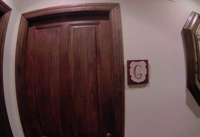 בית מלון כפרי Los Laureles