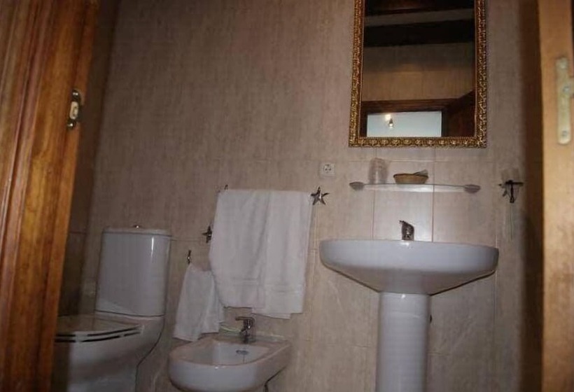 בית מלון כפרי Los Laureles