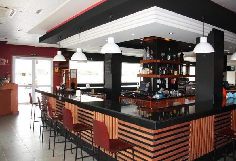 ホテル Hacienda Guadalquivir