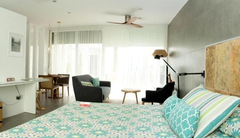 酒店 Mar D Espills   Adults Only