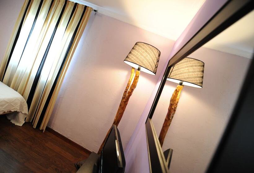 בית מלון כפרי Montearoma