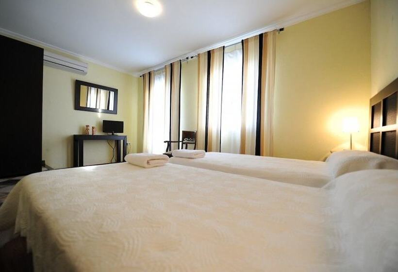 בית מלון כפרי Montearoma