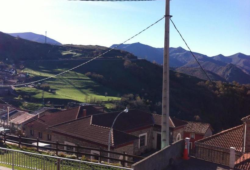 هتل Pensión El Mirador