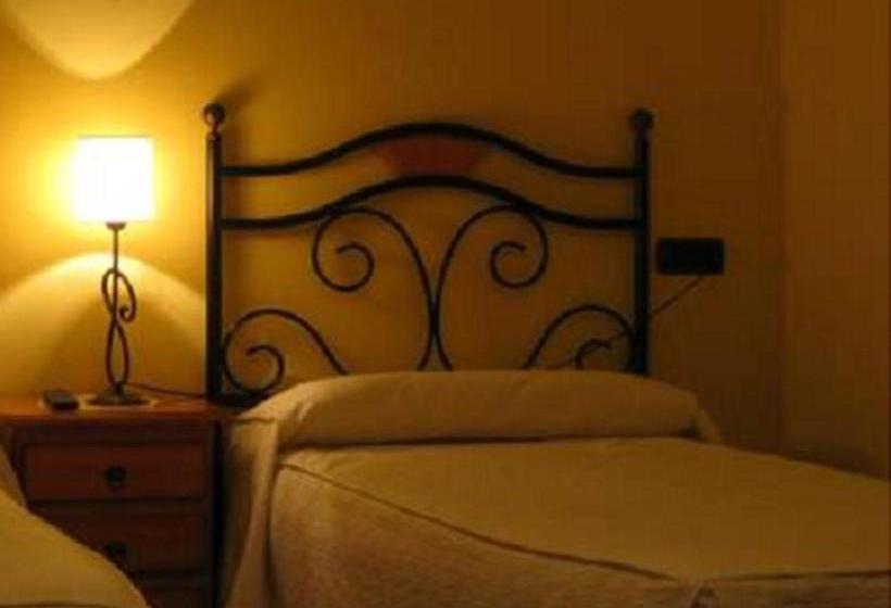 호텔 Pontes De Gatin