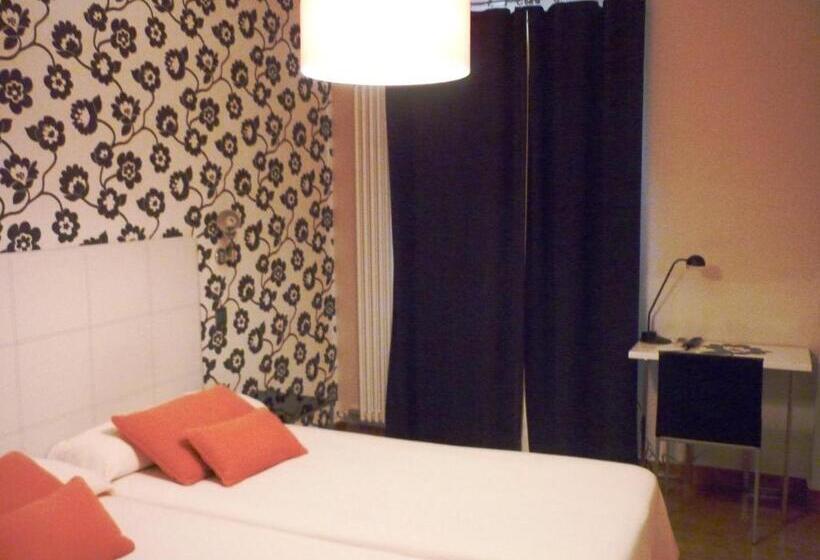 ホテル Posada Del Almudí