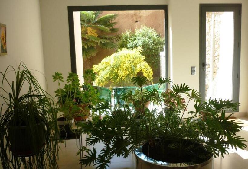 ホテル Posada Del Almudí