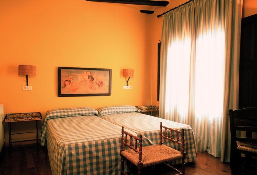 ホテル Posada Del Almudí