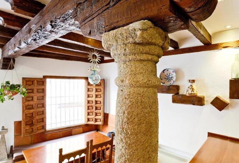 هتل Posada Del Tio Juanón