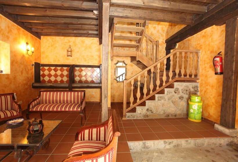 בית מלון כפרי Posada Villa Maria