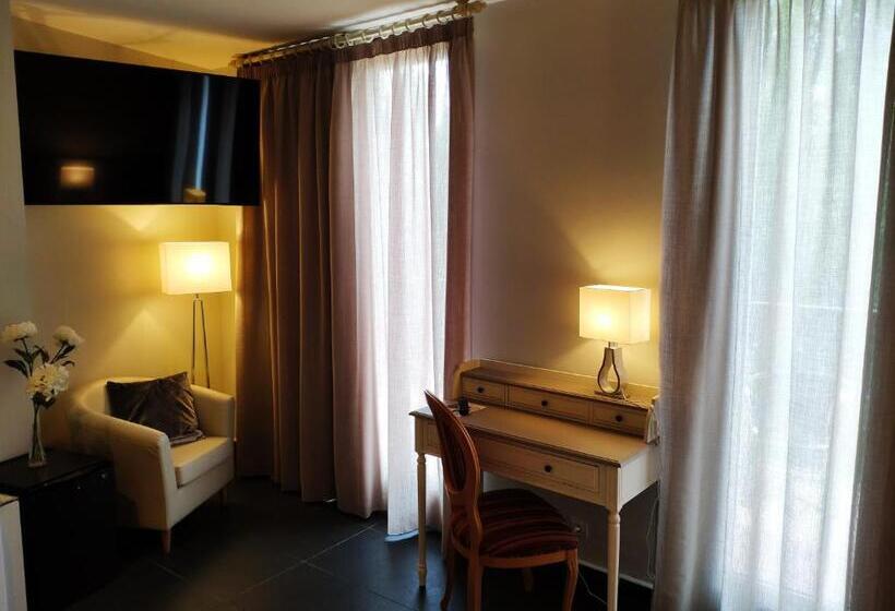 ホテル Puerta Del Arco