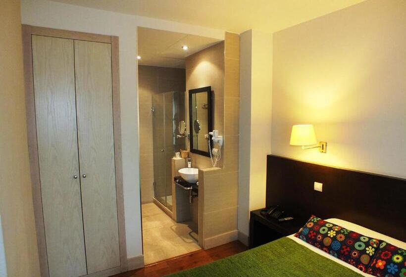 ホテル Puerta Del Arco