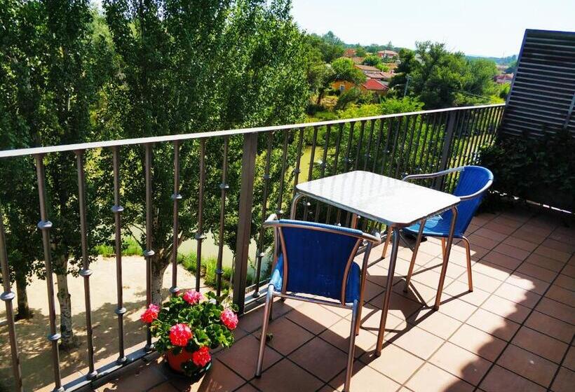 ホテル Puerta Del Arco