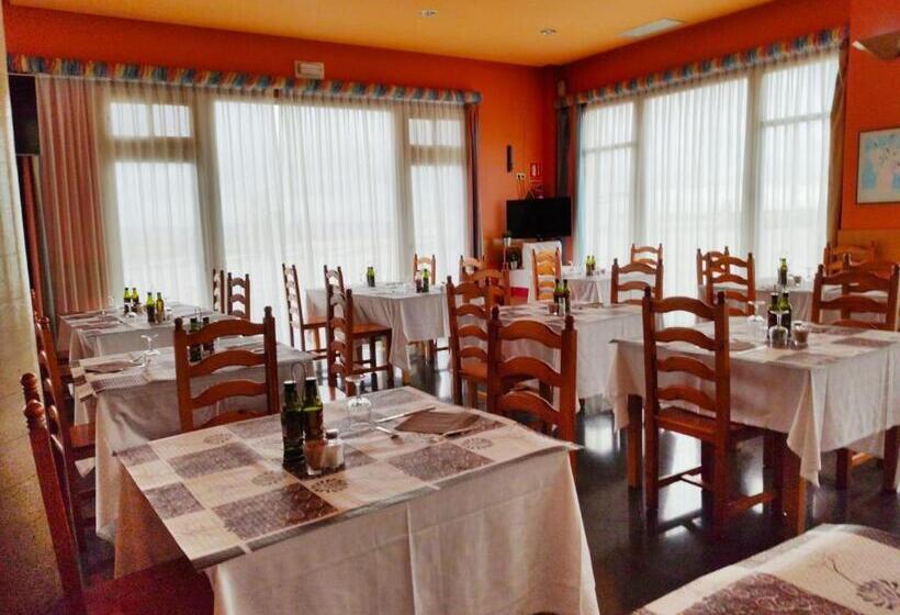 هتل área De Calahorra