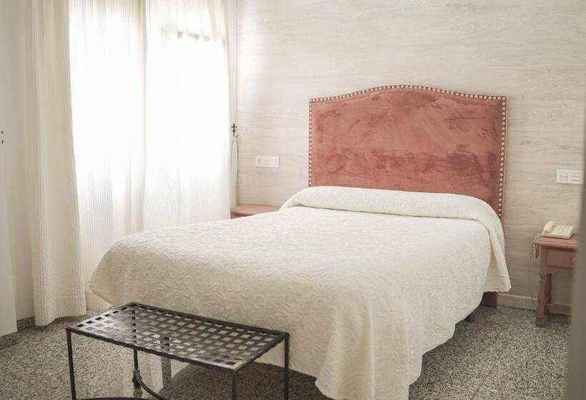 فندق Restaurante Boabdil