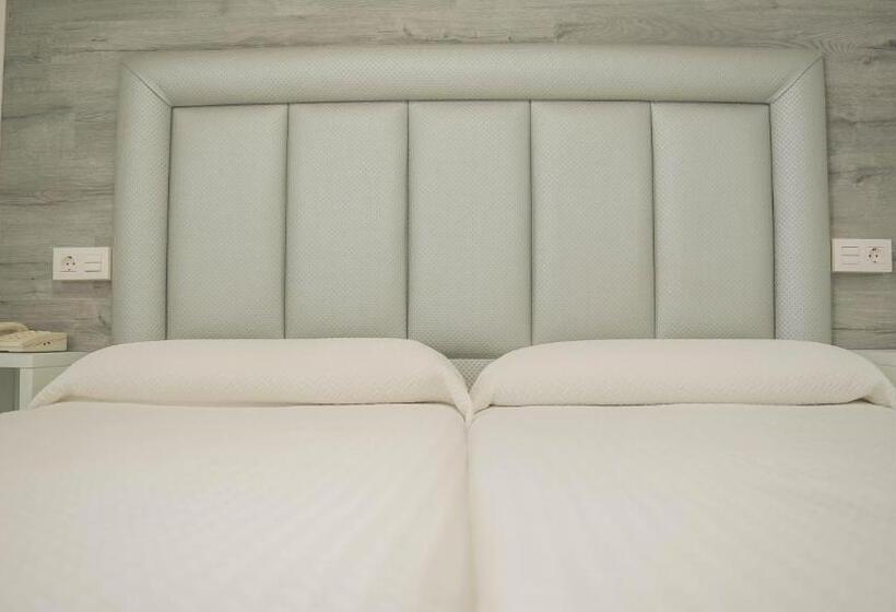 فندق Restaurante Boabdil