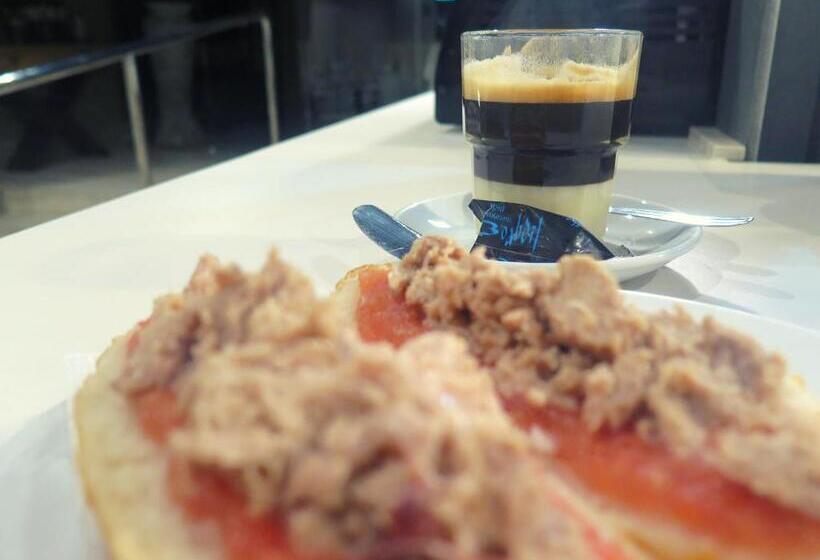 فندق Restaurante Boabdil