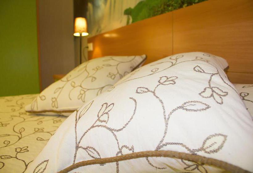 هتل Restaurante Caracho