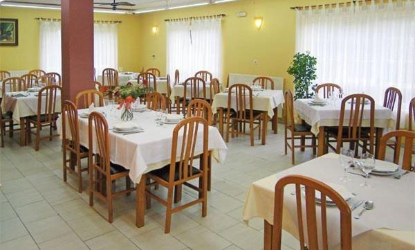 فندق Restaurante El Fornon