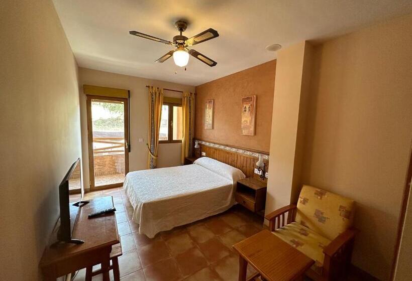 בית מלון כפרי Restaurante Los Caños De La Alcaiceria