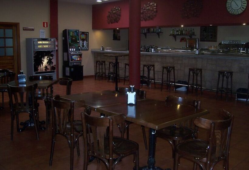 فندق Restaurante Los Prados