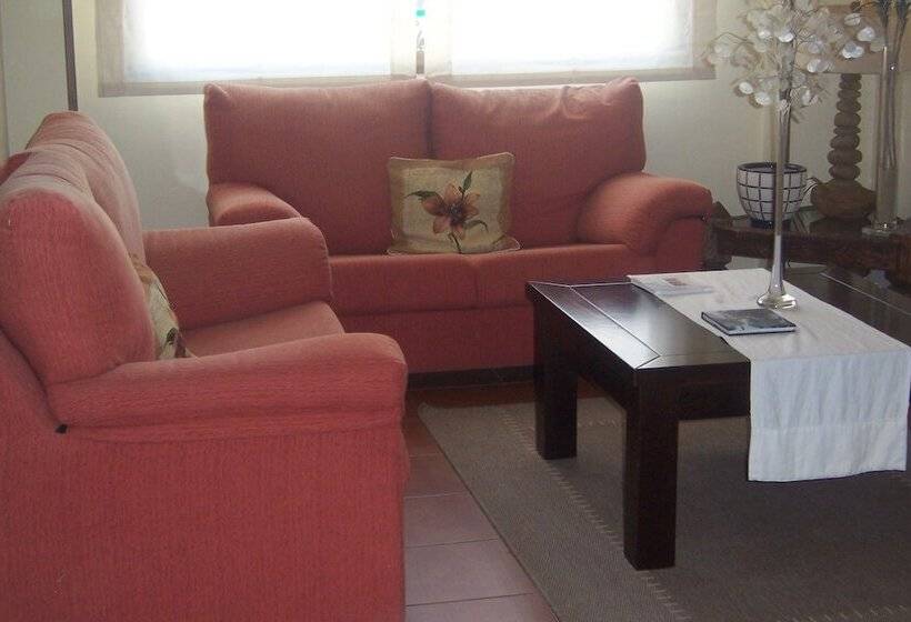 فندق Restaurante Los Prados