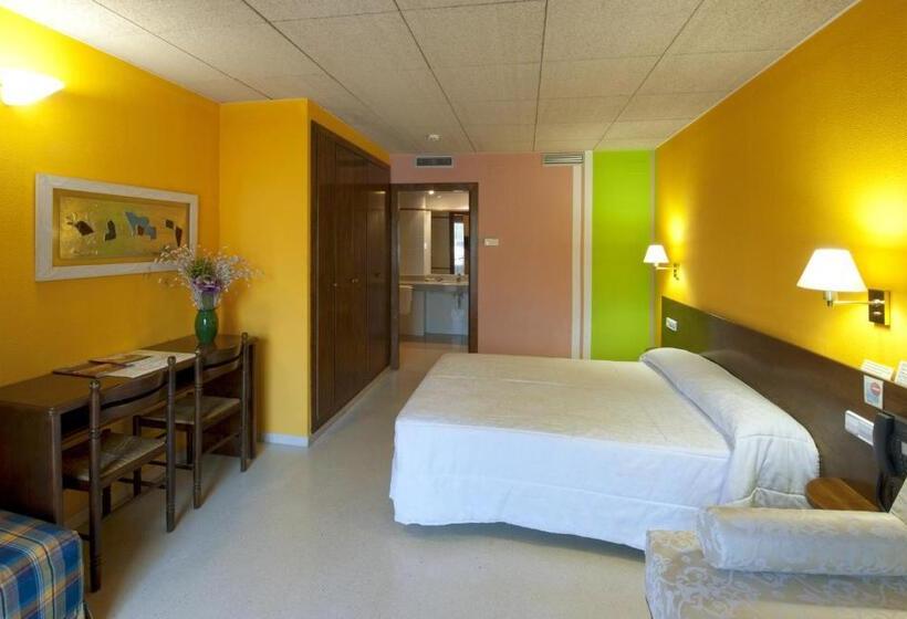 교외 호텔 Can Blanc