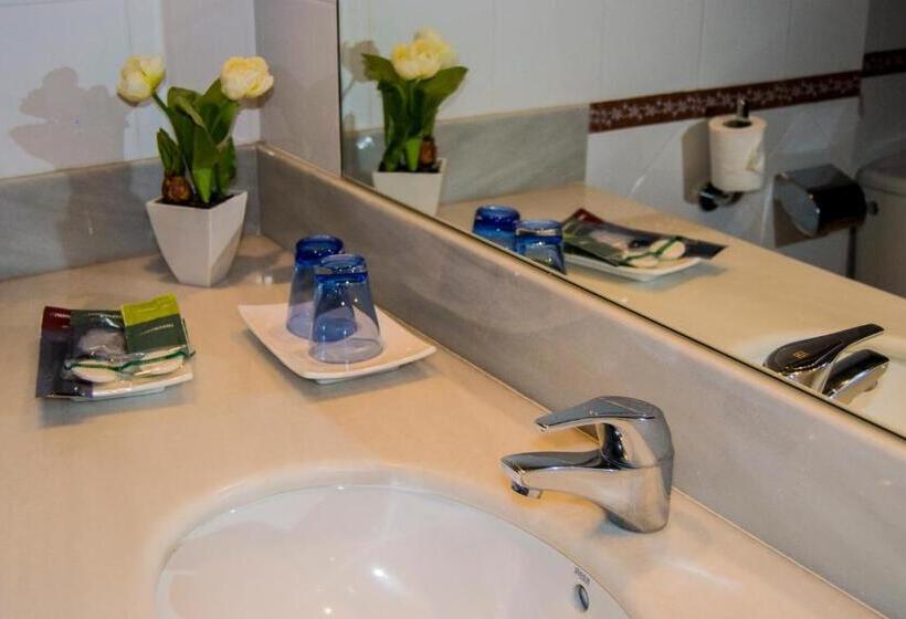 교외 호텔 Can Blanc