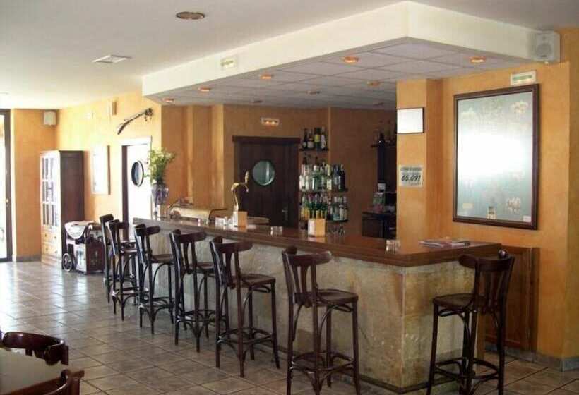 هتل Rural El Castillo