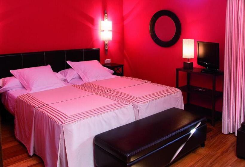 هتل Rural La Cabaña