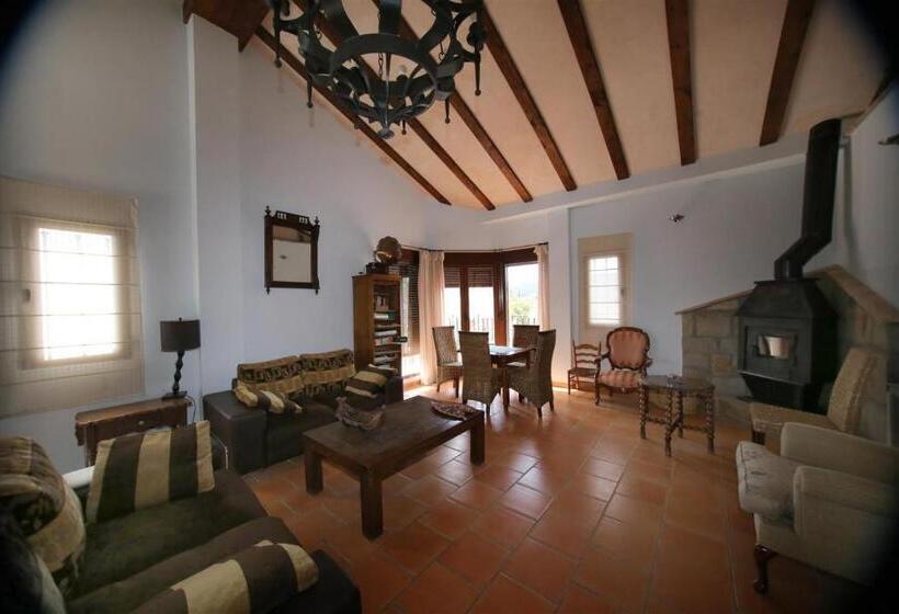 فندق Rural Los Abriles