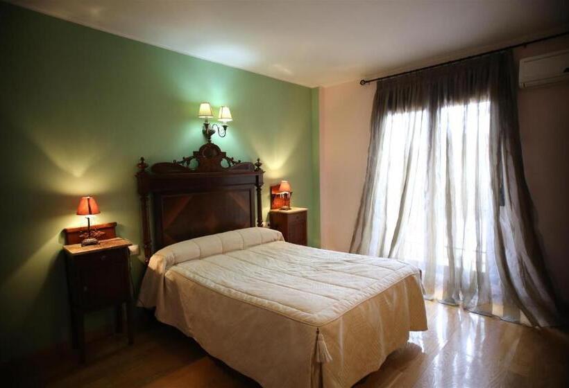 فندق Rural Los Abriles