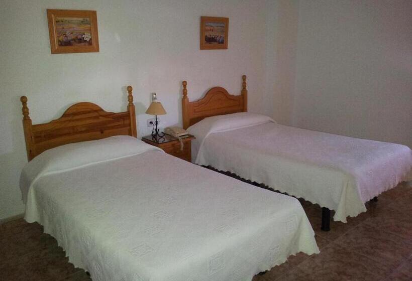 בית מלון כפרי Sierra Mar